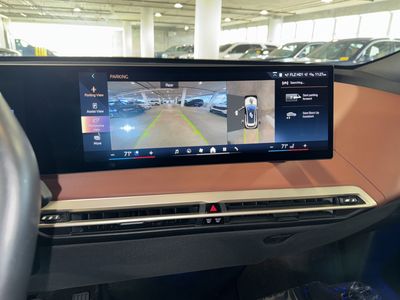 2024 BMW iX - Photo 27