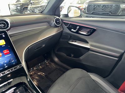 2025 Mercedes-Benz GLC - Photo 31