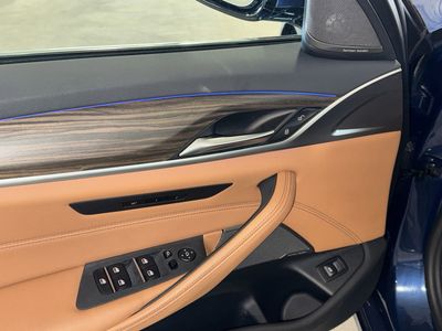 2023 BMW 5 Series - Photo 18