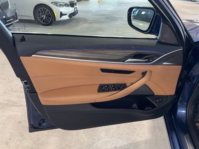 2023 BMW 5 Series - Photo 17