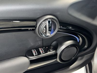 2023 MINI Cooper - Photo 17