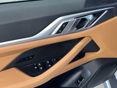 2025 BMW i4 - Photo 17