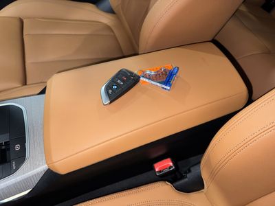 2025 BMW i4 - Photo 27