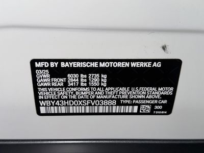 2025 BMW i4 - Photo 36