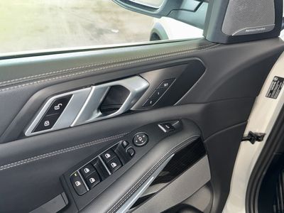2025 BMW X5 - Photo 18