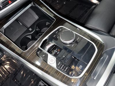 2025 BMW X5 - Photo 28