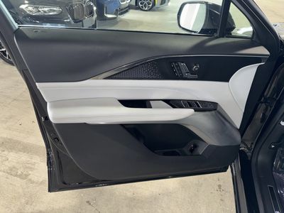 2023 Cadillac LYRIQ - Photo 17
