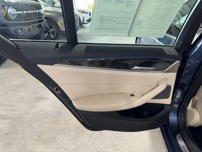2023 BMW 5 Series - Photo 16