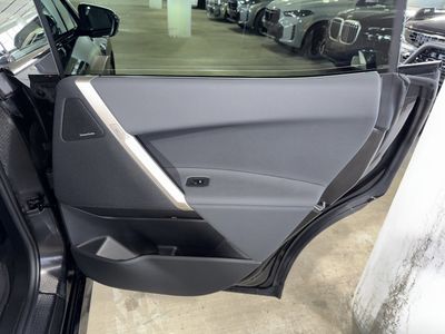 2025 BMW iX - Photo 11