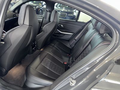 2022 BMW M3 — photo 15 view