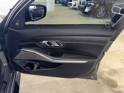 2022 BMW M3 — photo 9 view