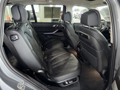 2026 BMW X7 - Photo 12