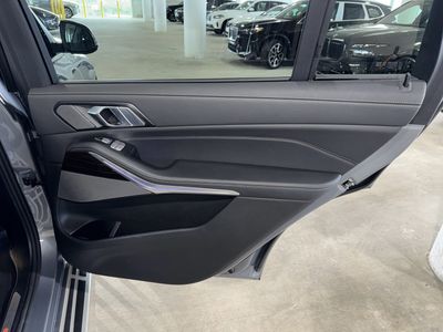 2026 BMW X7 - Photo 11