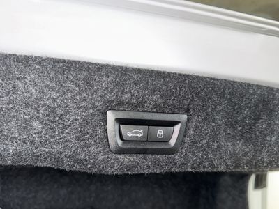 2025 BMW 5 Series - Photo 14