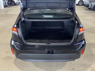 2025 Toyota Corolla - Photo 13