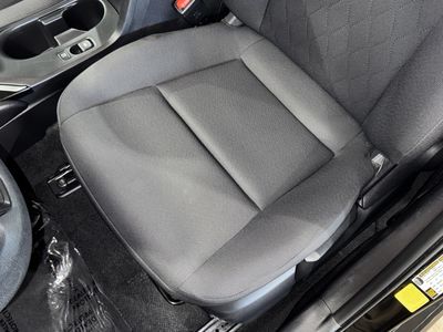 2025 Toyota Corolla - Photo 32