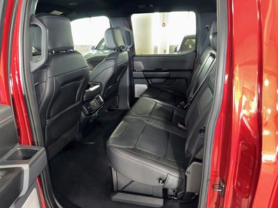 2025 Ford F-150 - Photo 14