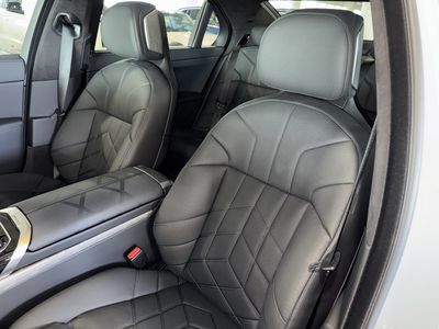 2025 BMW 7 Series - Photo 34
