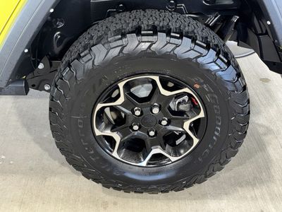 2023 Jeep Wrangler - Photo 38
