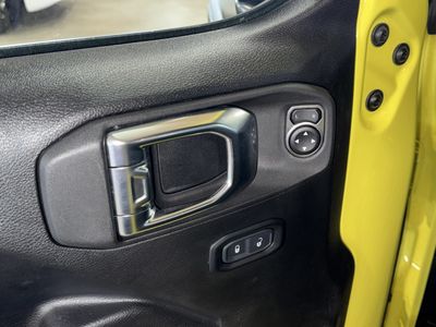 2023 Jeep Wrangler - Photo 18