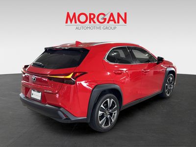 2024 Lexus UX - Photo 9