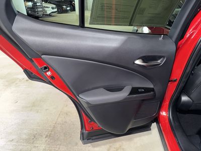2024 Lexus UX - Photo 23