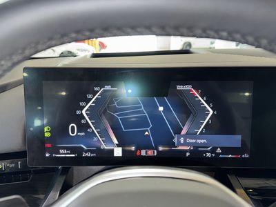 2025 BMW 5 Series - Photo 25