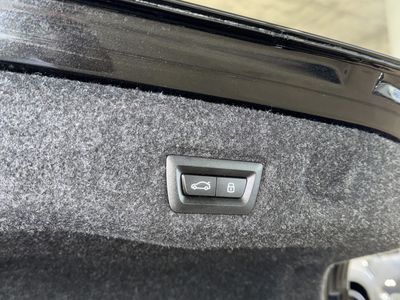 2025 BMW 5 Series - Photo 16