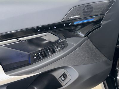 2025 BMW 5 Series - Photo 21