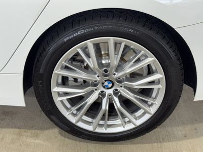 2024 BMW 3 Series - Photo 37