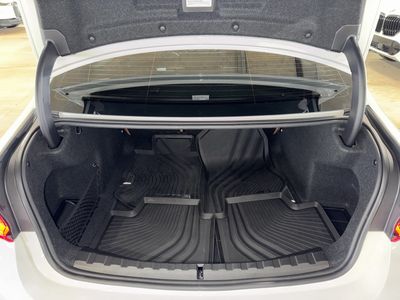 2024 BMW 3 Series - Photo 15