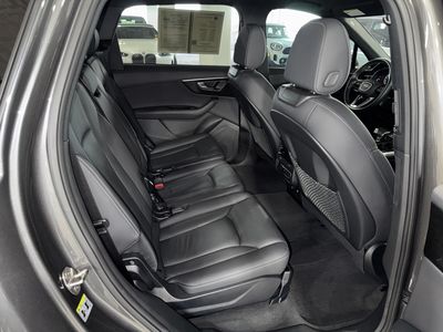 2025 Audi Q7 - Photo 12