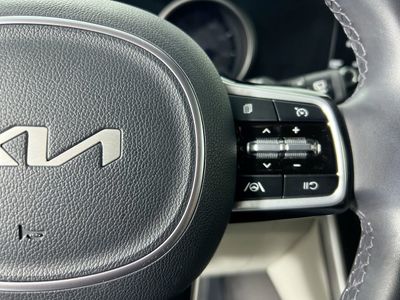 2023 Kia Carnival - Photo 17