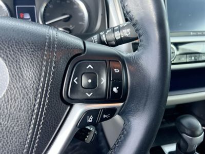 2017 Toyota Highlander - Photo 17