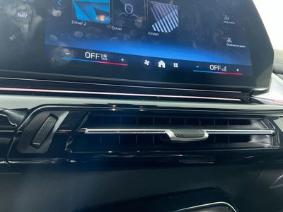 2025 BMW X1 - Photo 24