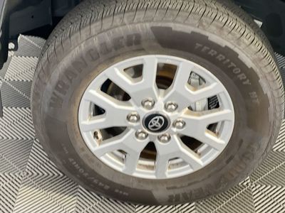 2025 Toyota Tacoma 4WD - Photo 11