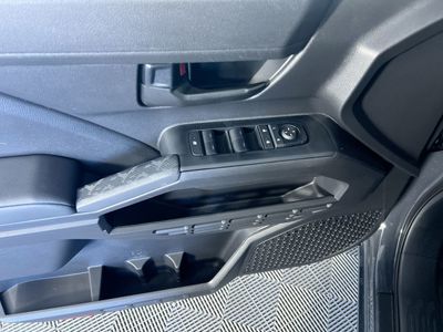 2025 Toyota Tacoma 4WD - Photo 14