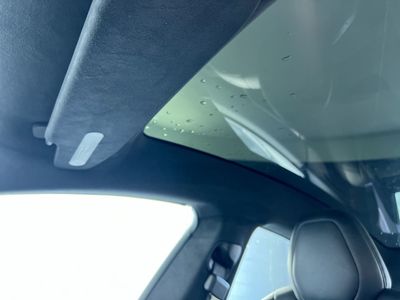 2021 Tesla Model S - Photo 19