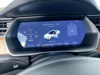 2021 Tesla Model S - Photo 20