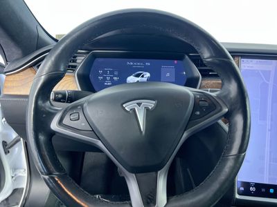 2021 Tesla Model S - Photo 15