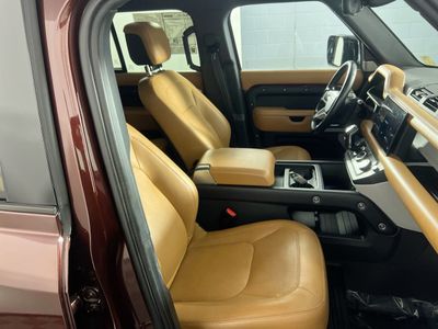 2023 Land Rover Defender - Photo 28