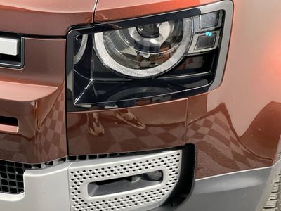 2023 Land Rover Defender - Photo 9