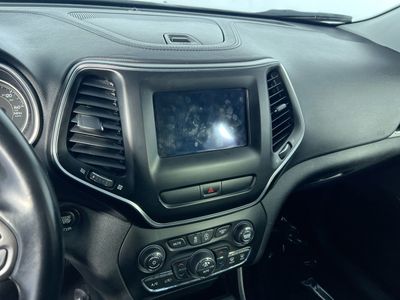 2019 Jeep Cherokee - Photo 25