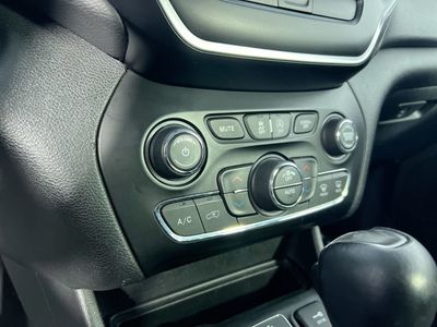 2019 Jeep Cherokee - Photo 24