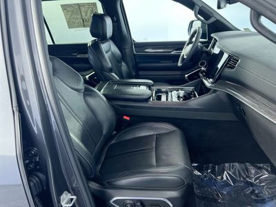2022 Jeep Wagoneer - Photo 29