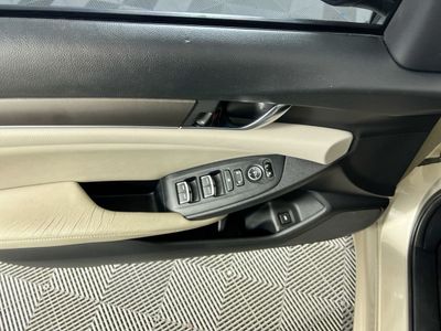 2018 Honda Accord Sedan - Photo 14