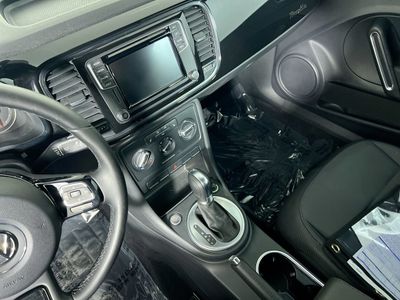2018 Volkswagen Beetle - Photo 23