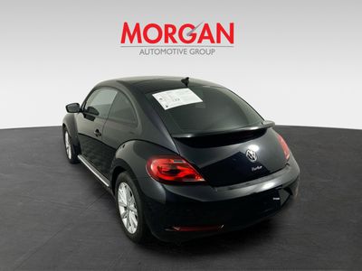 2018 Volkswagen Beetle - Photo 5