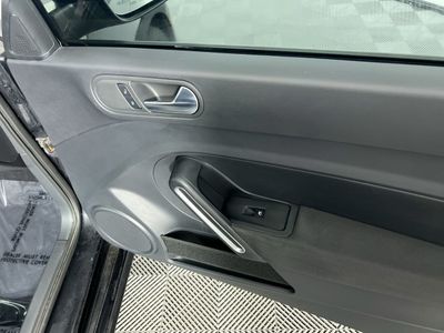 2018 Volkswagen Beetle - Photo 29