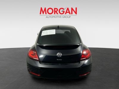 2018 Volkswagen Beetle - Photo 4